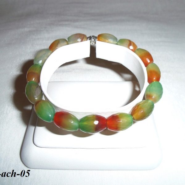 achát brúsený zelenkavý náramok image