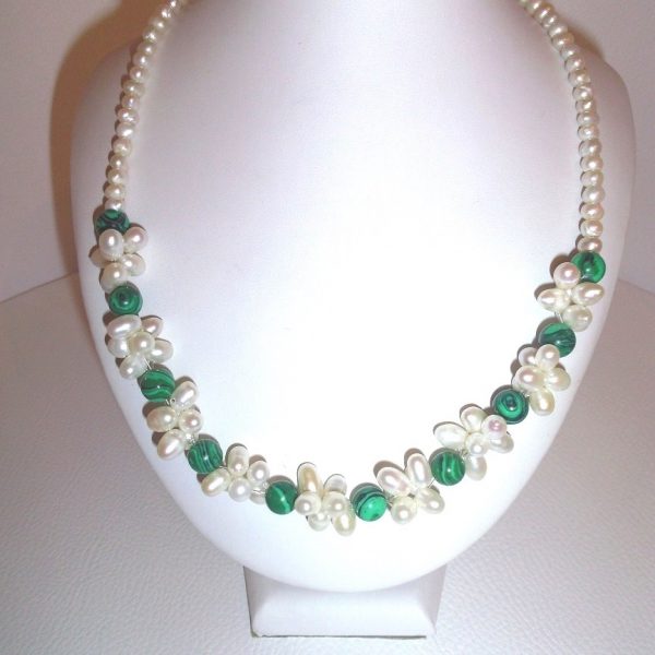 perly prírodné malachit náhrdelník image