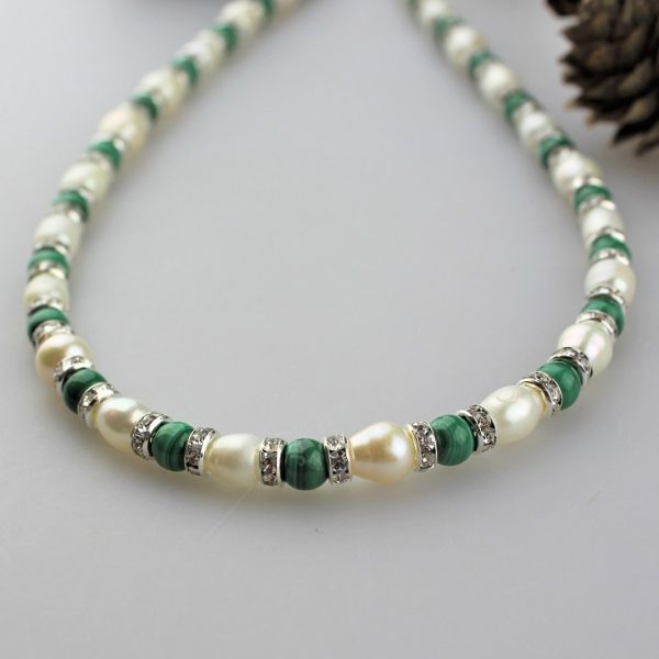 pravý malachit a perly náhrdelník image